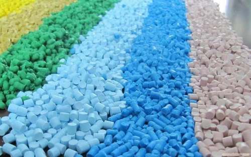 ultimo caso aziendale circa Applicazione e richiesta di materie plastiche nell'industria dei veicoli elettrici